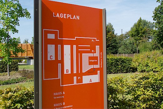 Stadtreinigung Leipzig | Orientierungssystem | Infografik Lageplan | Sehsam | Leipzig | Designagentur | Markenagentur | Kreativagentur | Grafikdesign | Corporate Design | Corporate Identity | Markenstrategie | Markendesign | Markenanwendung | Gestaltung