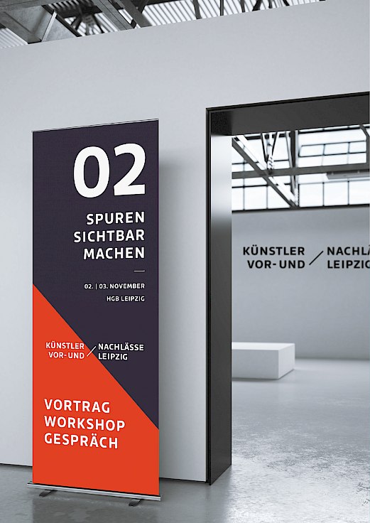 Künstlervor- und -nachlässe Leipzig e.V. | Marke im Raum | Roll-Up Display | Sehsam | Leipzig | Designagentur | Markenagentur | Kreativagentur | Grafikdesign | Corporate Design | Corporate Identity | Markenstrategie | Markendesign | Markenanwendung | Gestaltung